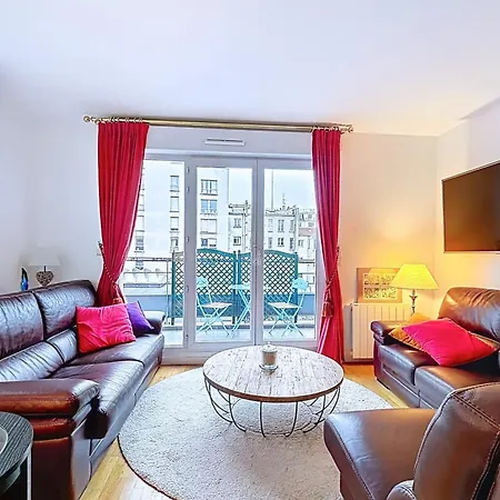 Bright Flat Near Pere-lachaise Cemetery *