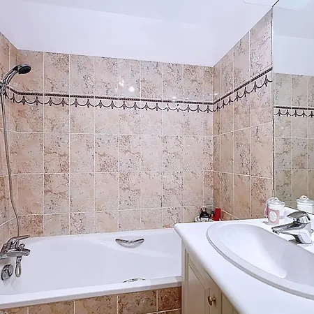 Bright Flat Near Père-lachaise Cemetery Appartamento Parigi